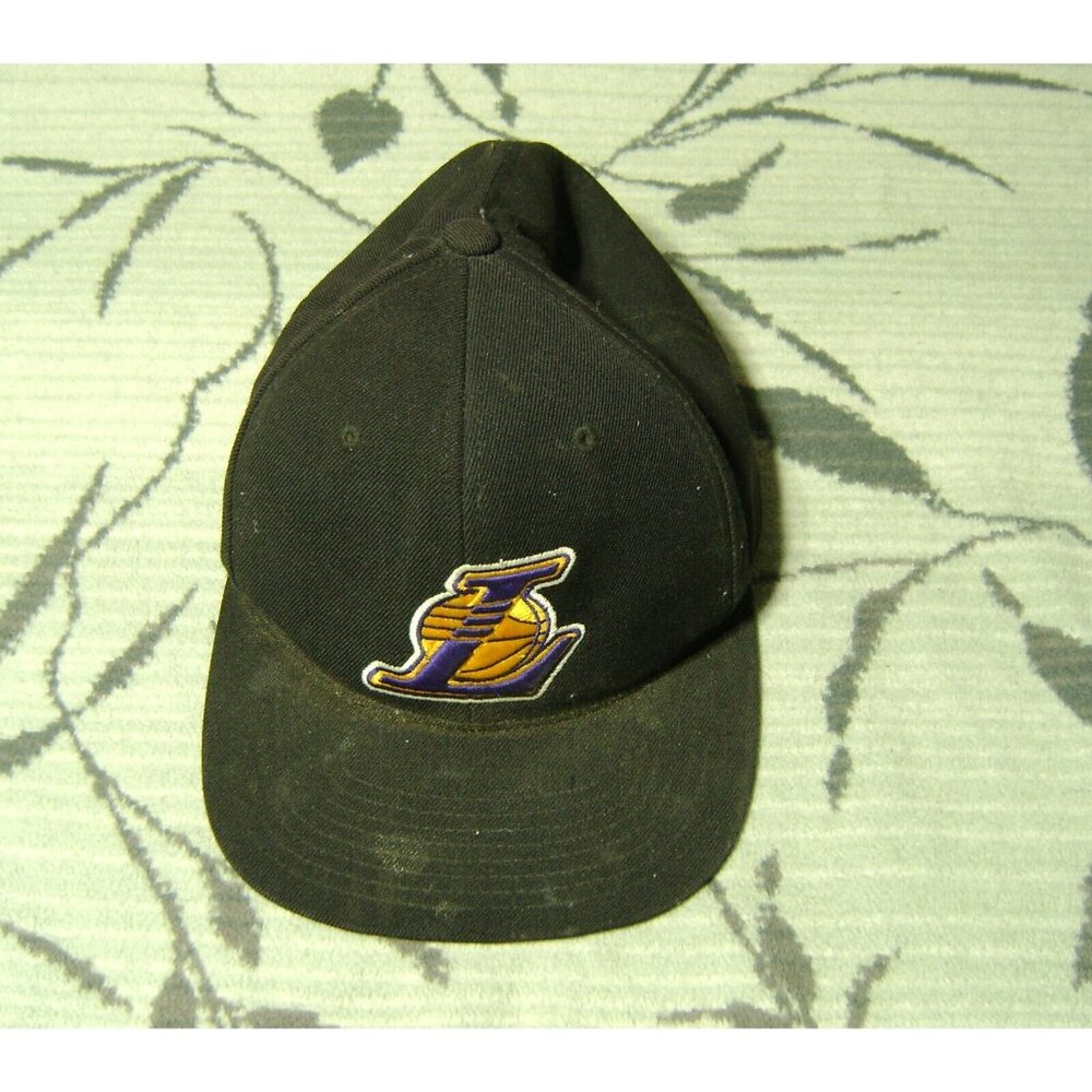 Mitchell & Ness LA Lakers Los Angeles Size 7 1/4 Black Hat Cap Adjustable Strap